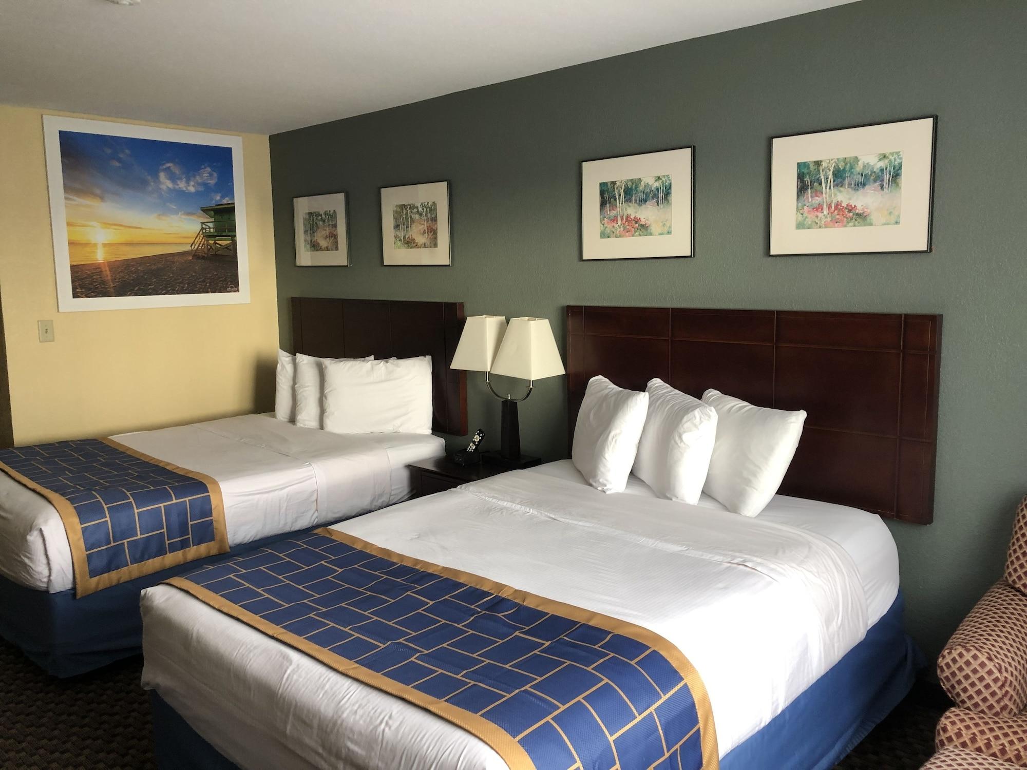 Days Inn & Suites By Wyndham Stevens Point Buitenkant foto