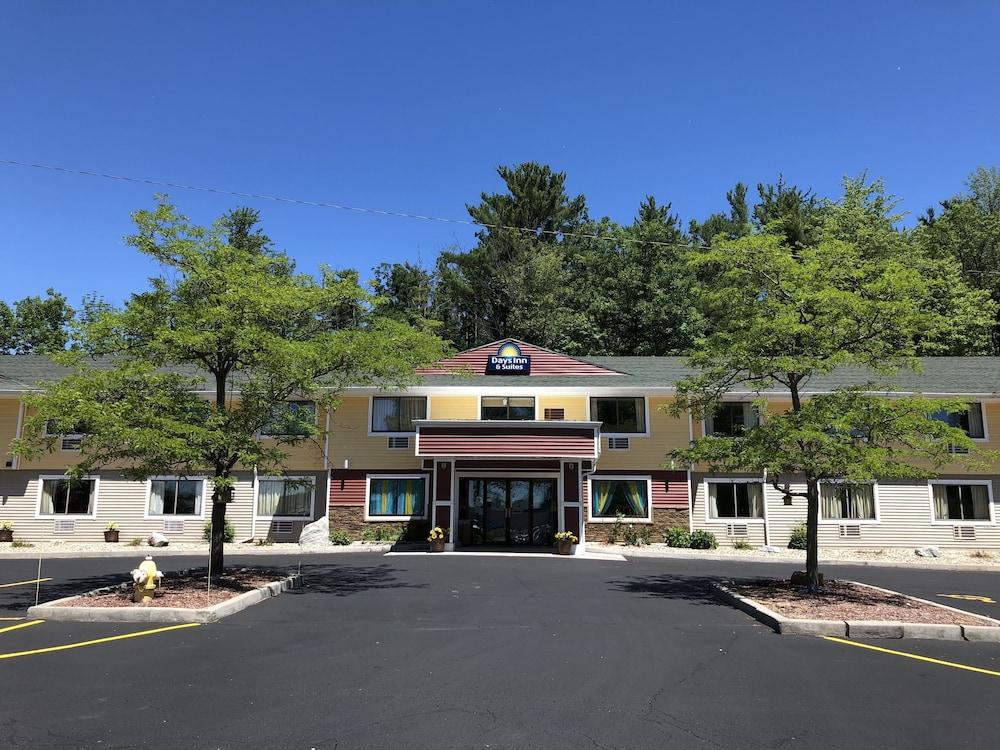 Days Inn & Suites By Wyndham Stevens Point Buitenkant foto