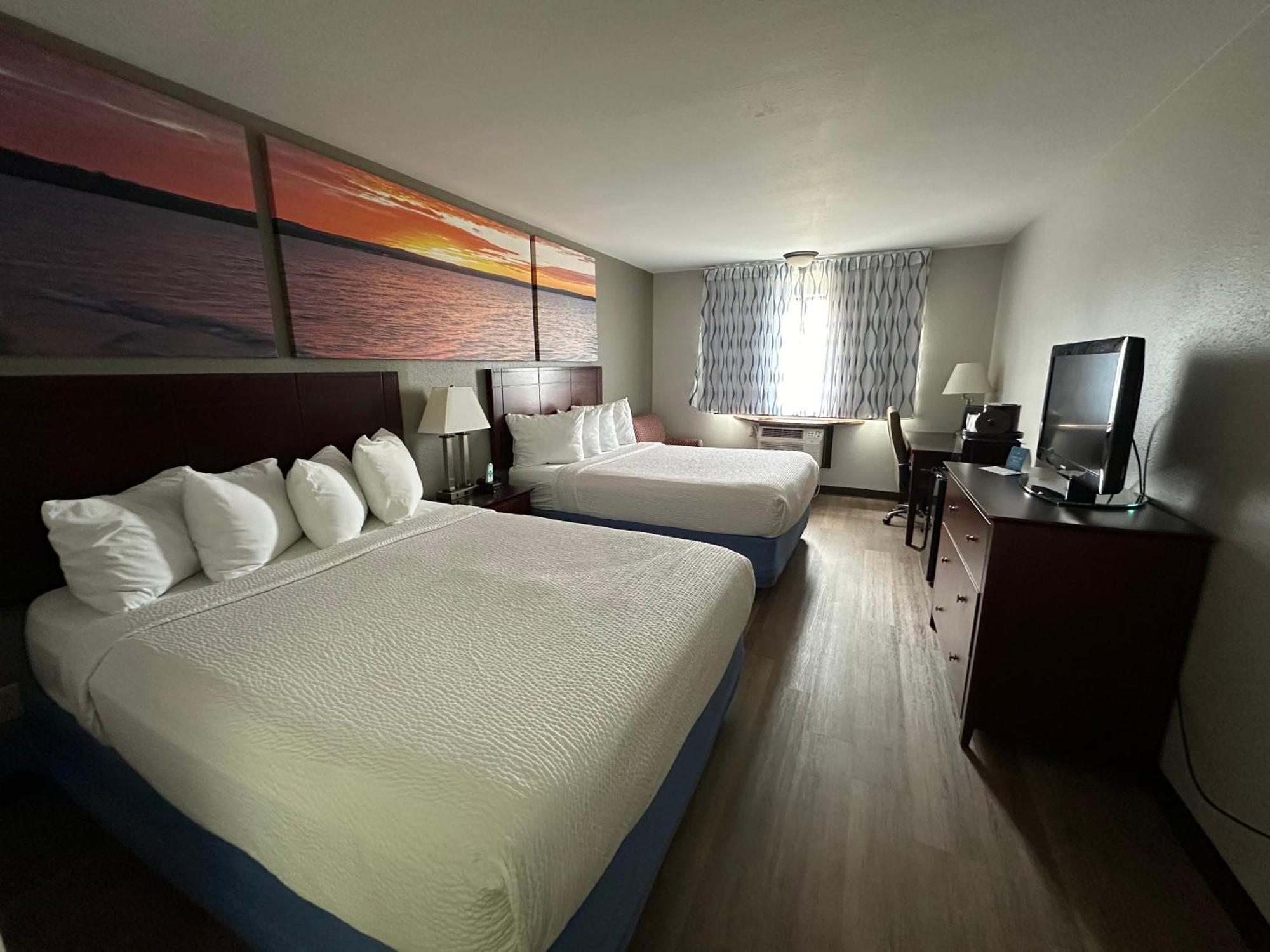 Days Inn & Suites By Wyndham Stevens Point Buitenkant foto
