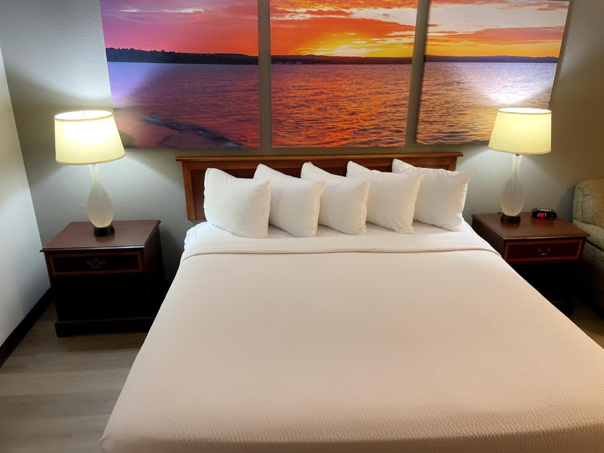 Days Inn & Suites By Wyndham Stevens Point Buitenkant foto